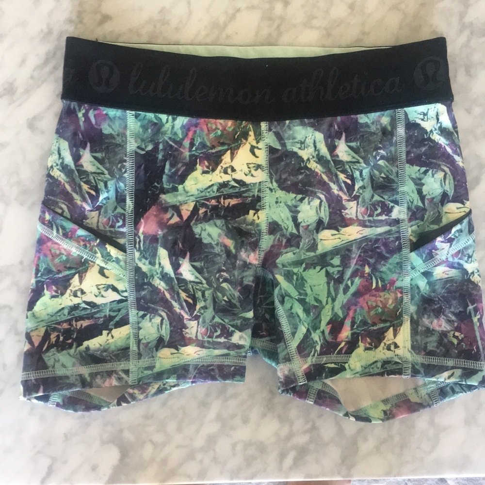 Lululemon fitted shorts